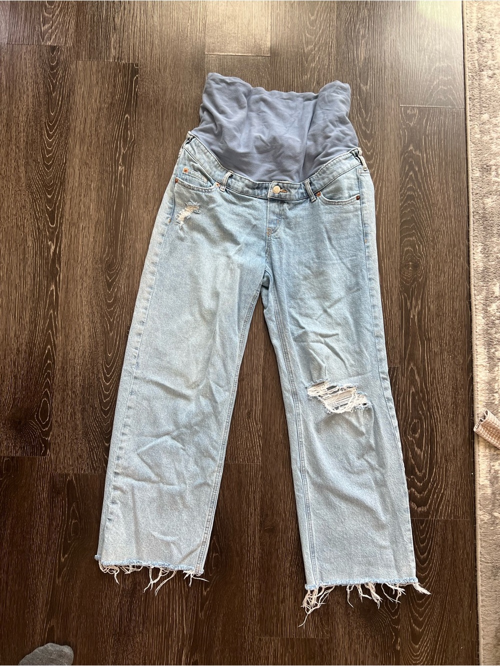 H&M Light Blue Distressed Boyfriend Maternity Jeans - Medium